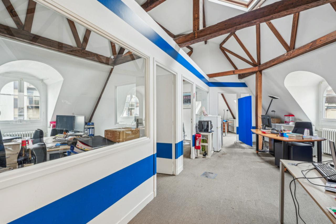 Bureau Paris 695m² Location bureau Paris OLBUR2530317 9